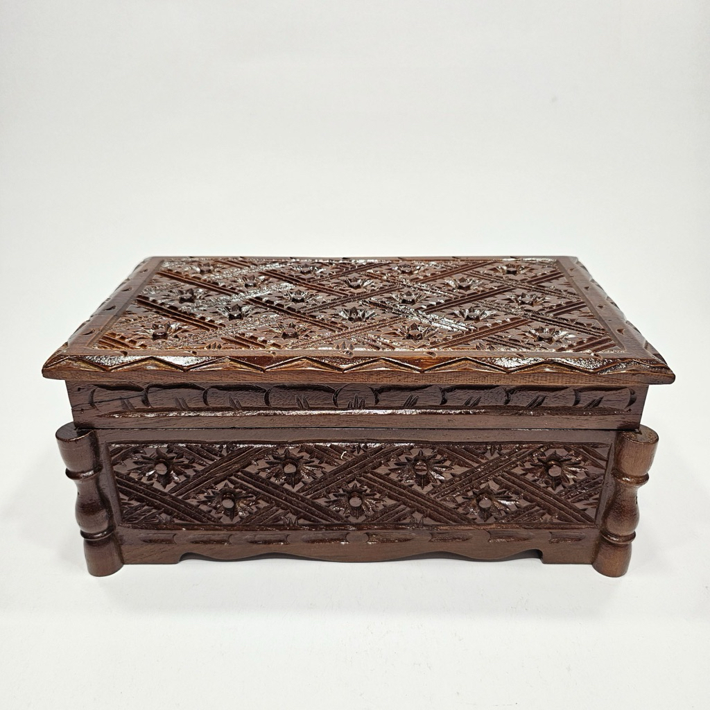 kotak kayu jati tempat penyimpanan barang