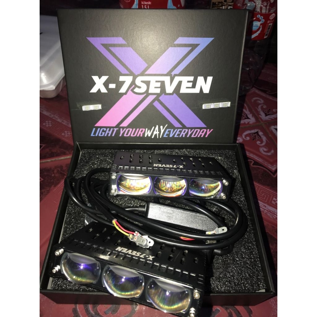 LAMPU SOROT X-7SEVEN X-S3 PRO 3 MATA LENSA BLUE LENS CAHAYA PUTIH KUNING 3 MATA