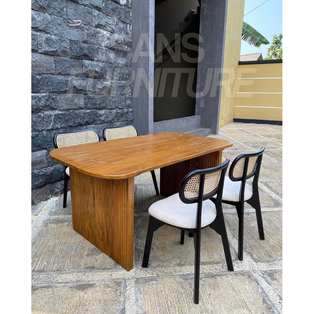 Kursi Cafe / Kursi Makan Set / Kursi Cafe Rotan