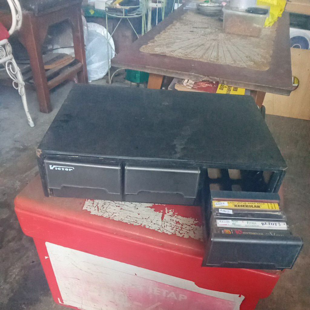 box kontainer kaset pita