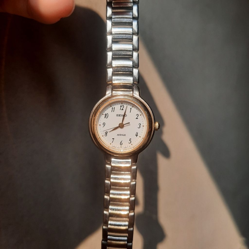 Preloved Jam Tangan Seiko Lady 1992 SEIKO AVENUE GOLD PLATED BAZEL Jam Tangan