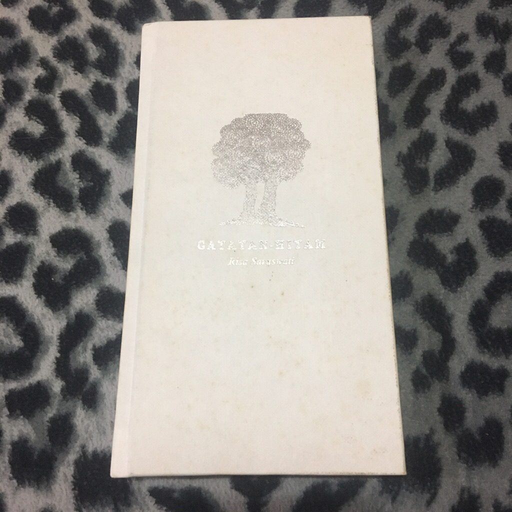 Buku Risa Saraswati - Catatan Hitam