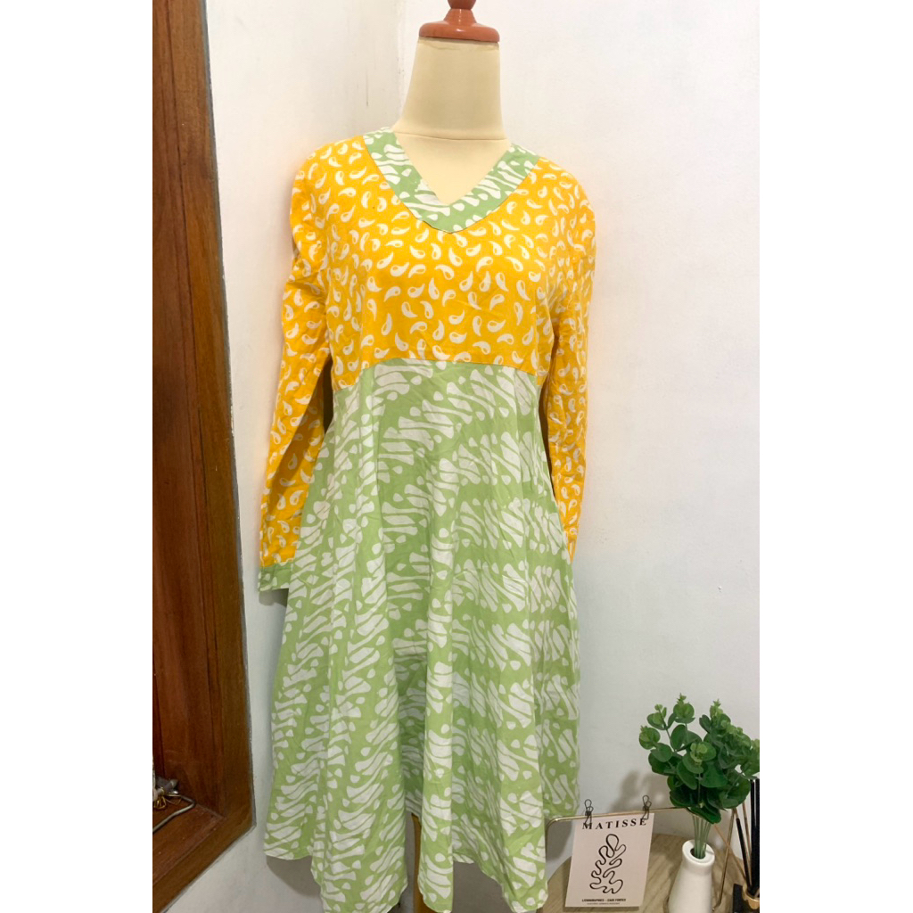 Preloved Batik Wanita / Batik Kantor / Batik kantor wanita / jual batik wanita