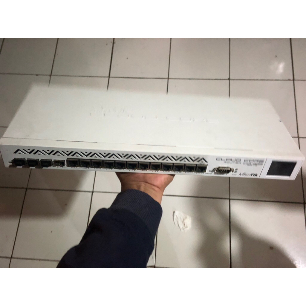 mikrotik ccr-1036g-4s kondisi bekas bergaransi