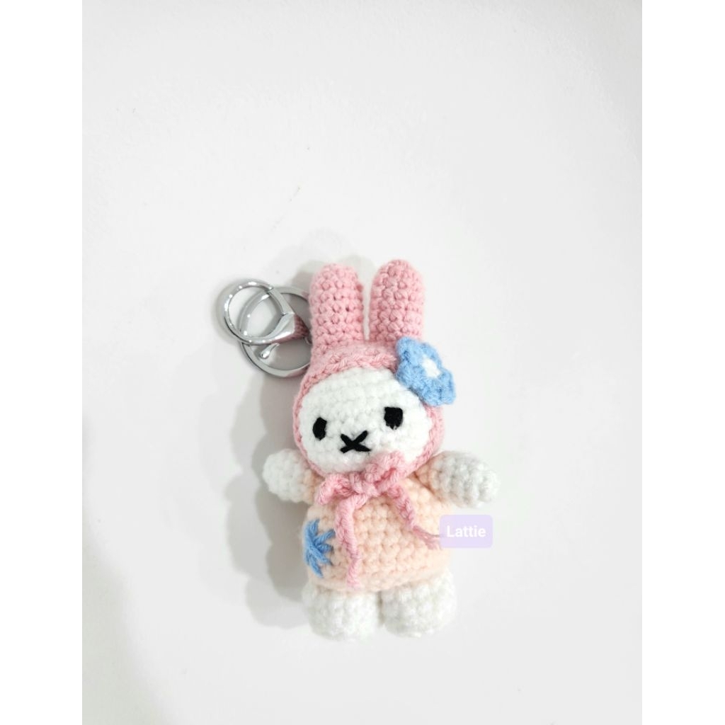HANDMADE MIFFY CROCHET KEYCHAIN/MIFFY KEYCHAIN/GANTUNGAN KUNCI MIFFY/GANTUNGAN RAJUT MIFFY/GANCI MIF