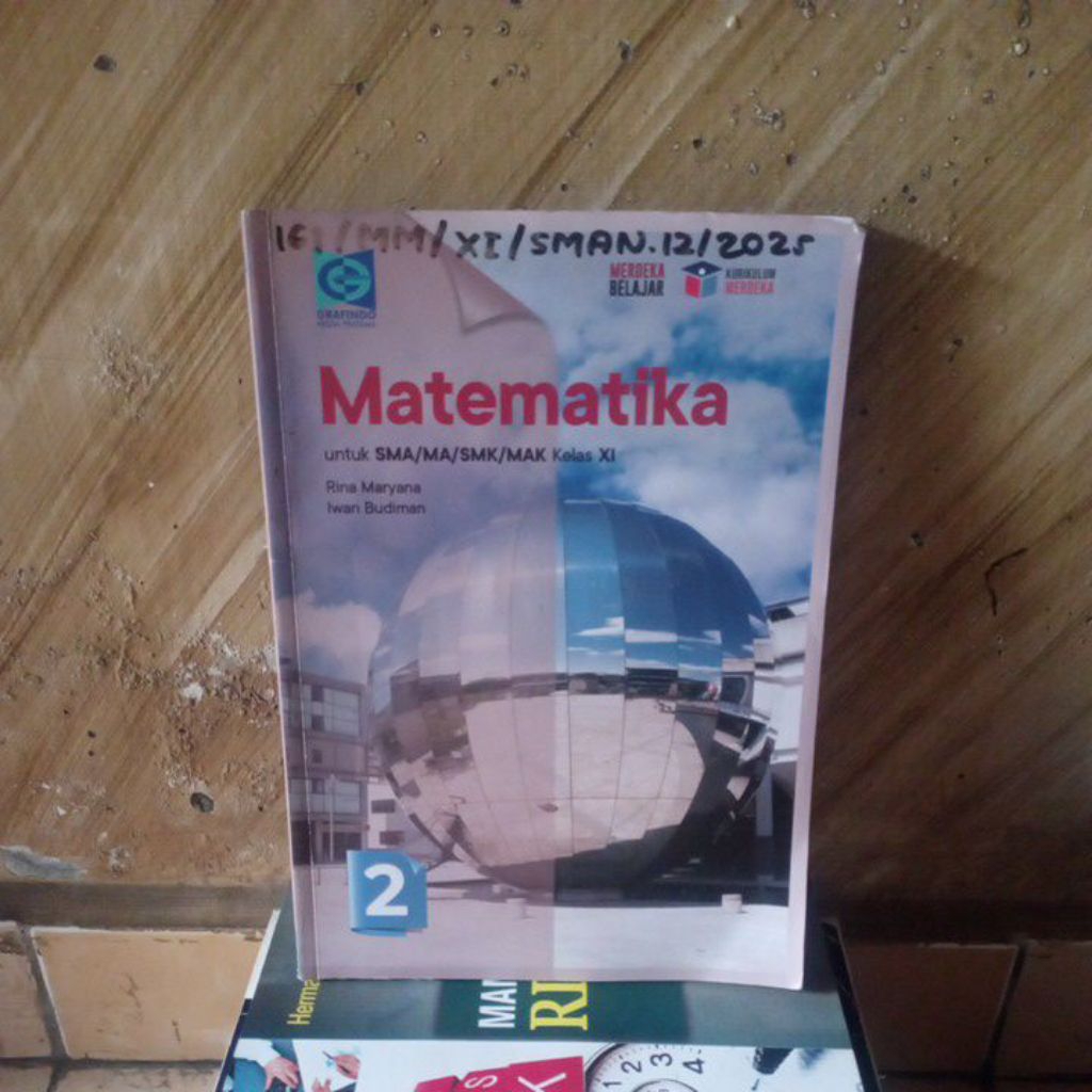 buku bekas; Matematika 2 untuk SMA kelas 11 Kurikulum Merdeka Grafindo Media Pratama