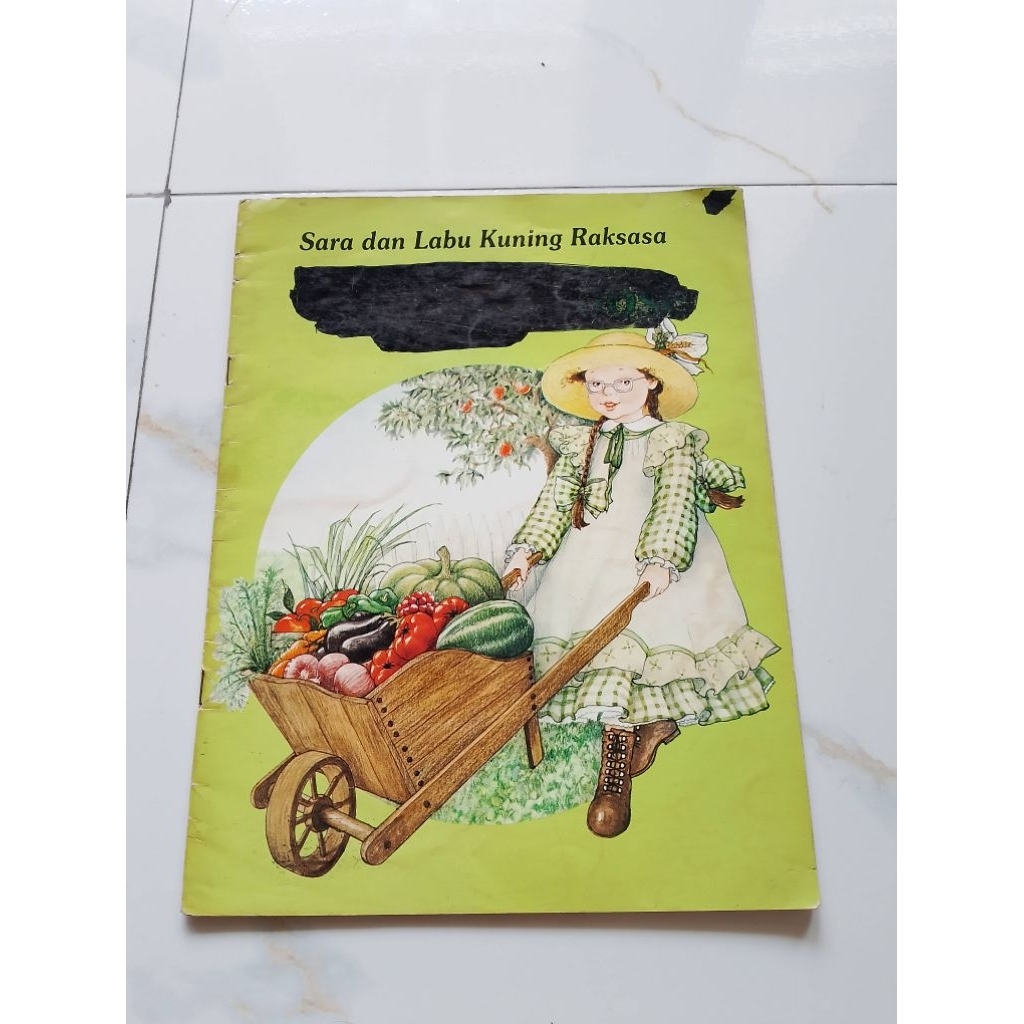 Buku Rose Selarose sara dan labu kuning raksasa