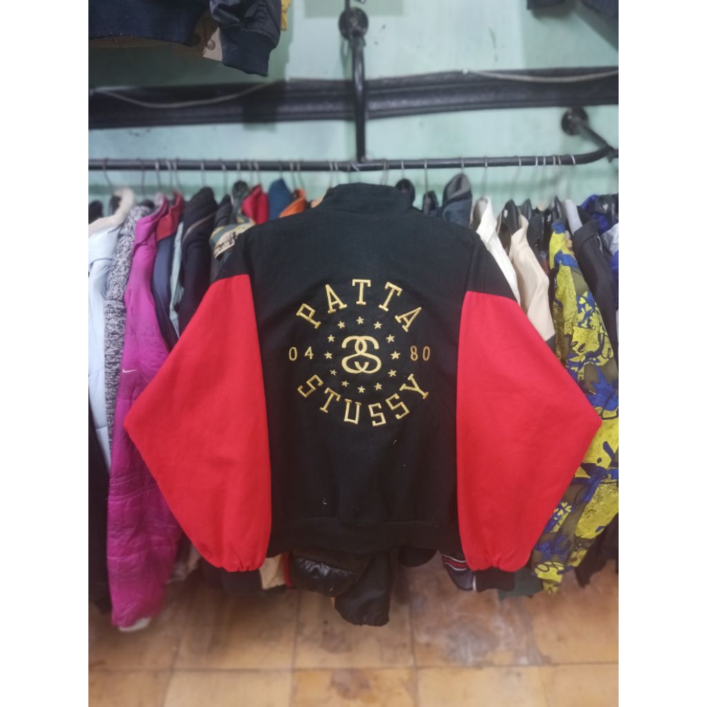 CASUAL JACKET VARSITY BAHAN DENIM BORDIR STUSSYxPATTA