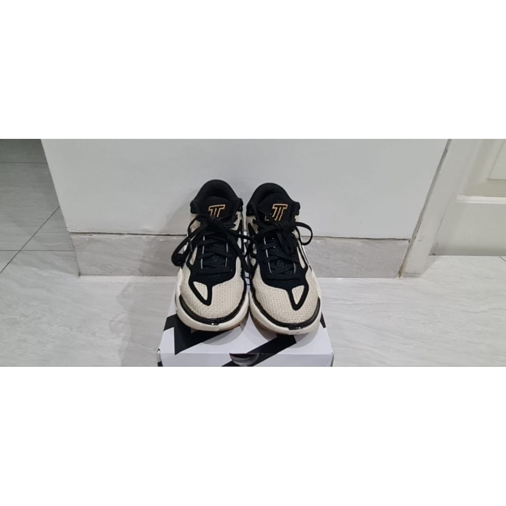 Preloved Sepatu Basket Jordan Tatum 1 'Barbershop'