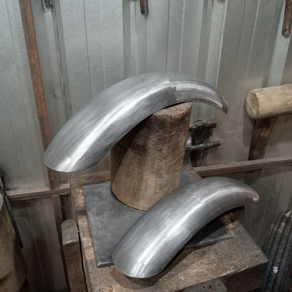 Spakbor custom tracker,spakbor british style,spakbor belakang chopper,spakbor chopper,british style 