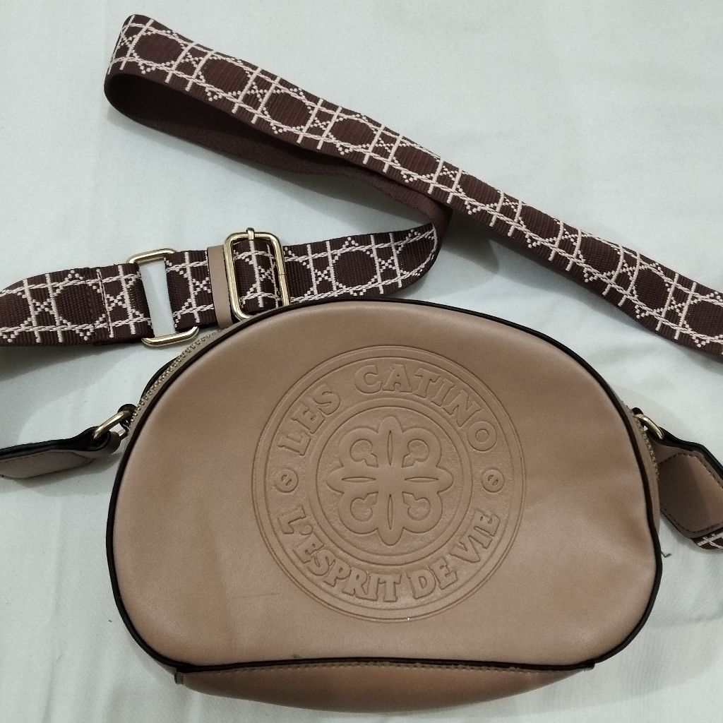 preloved tas wanita selempang les catino coklat