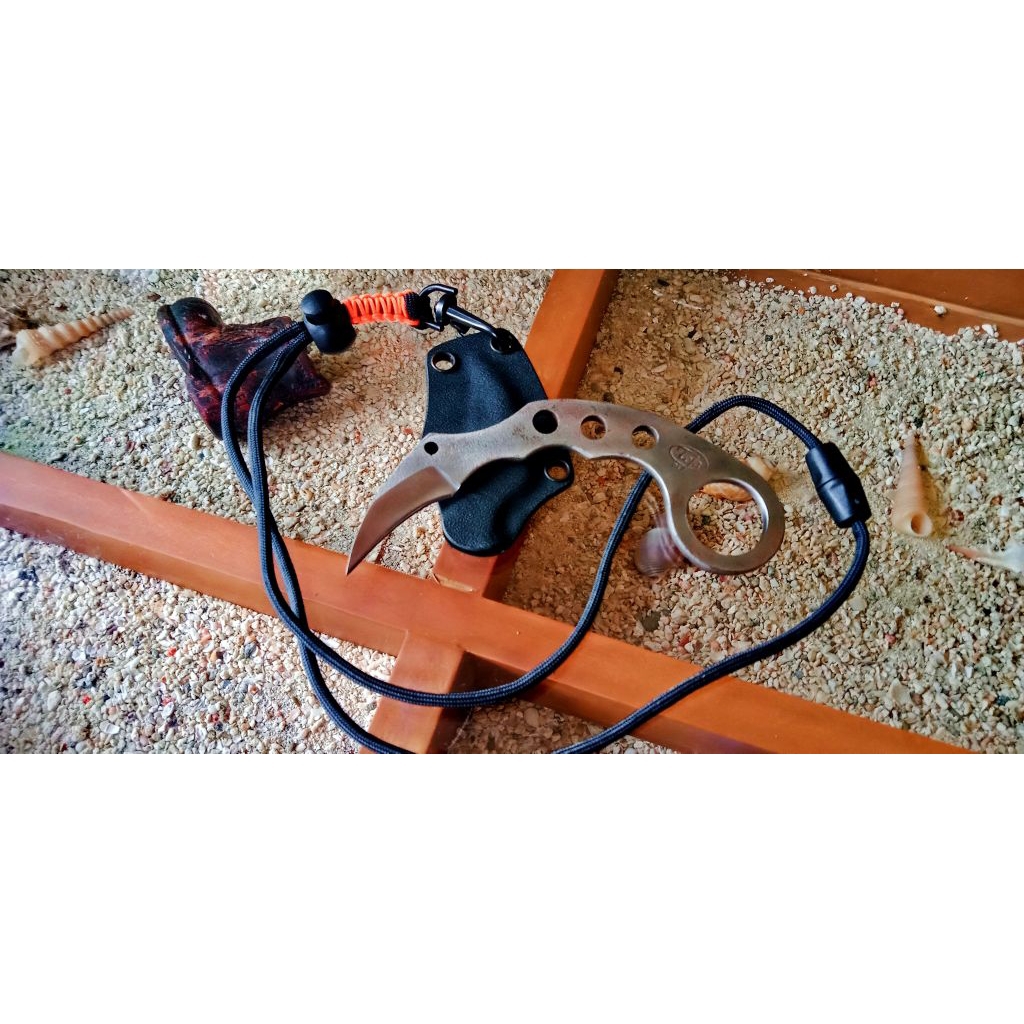 Neck Kerambit Knives Tactical