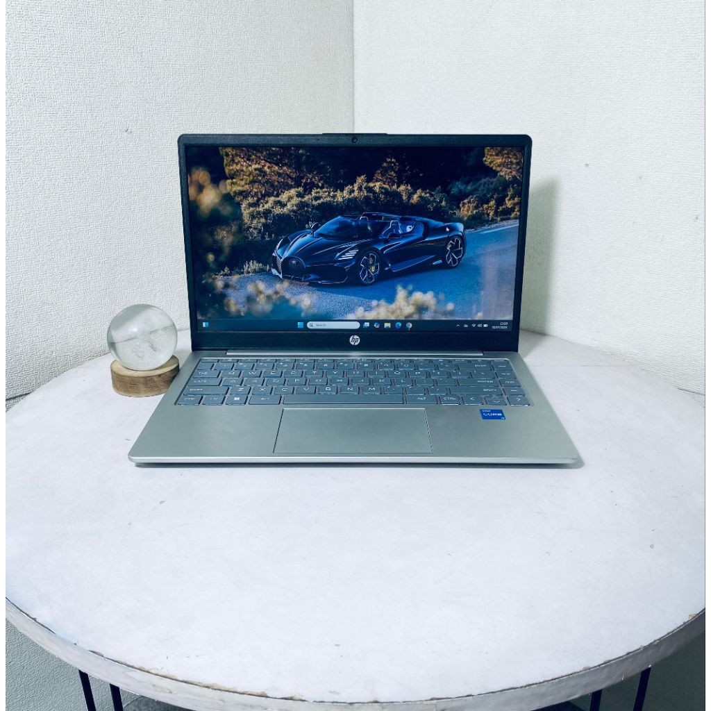 Laptop Hp 14-ep0890TU- Processor Core i3-N305- ⁠RAM 8GB DDR4- ⁠SSD 256GB- ⁠Layar 14 inch FHD- ⁠Keybo