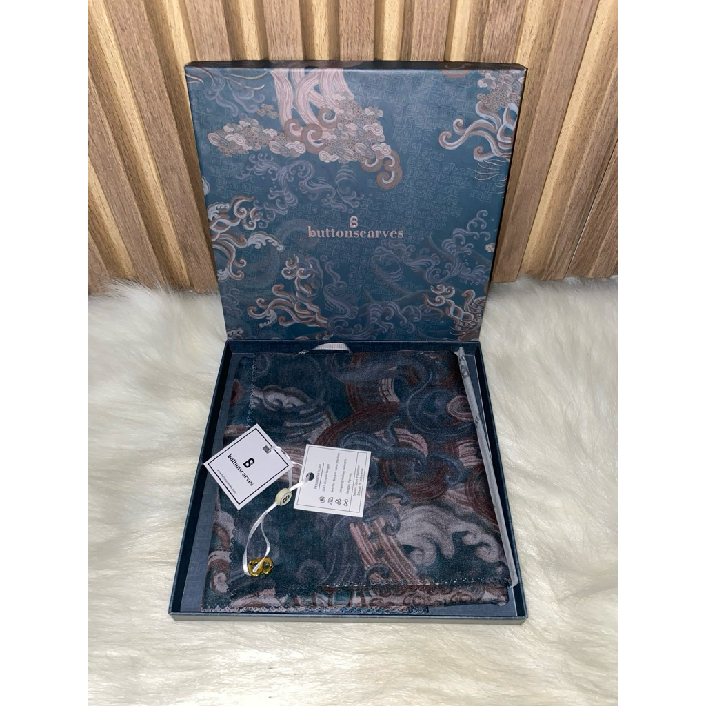 Buttonscarves The Wave Series Voal Original - Hijab Segi Empat Premium
