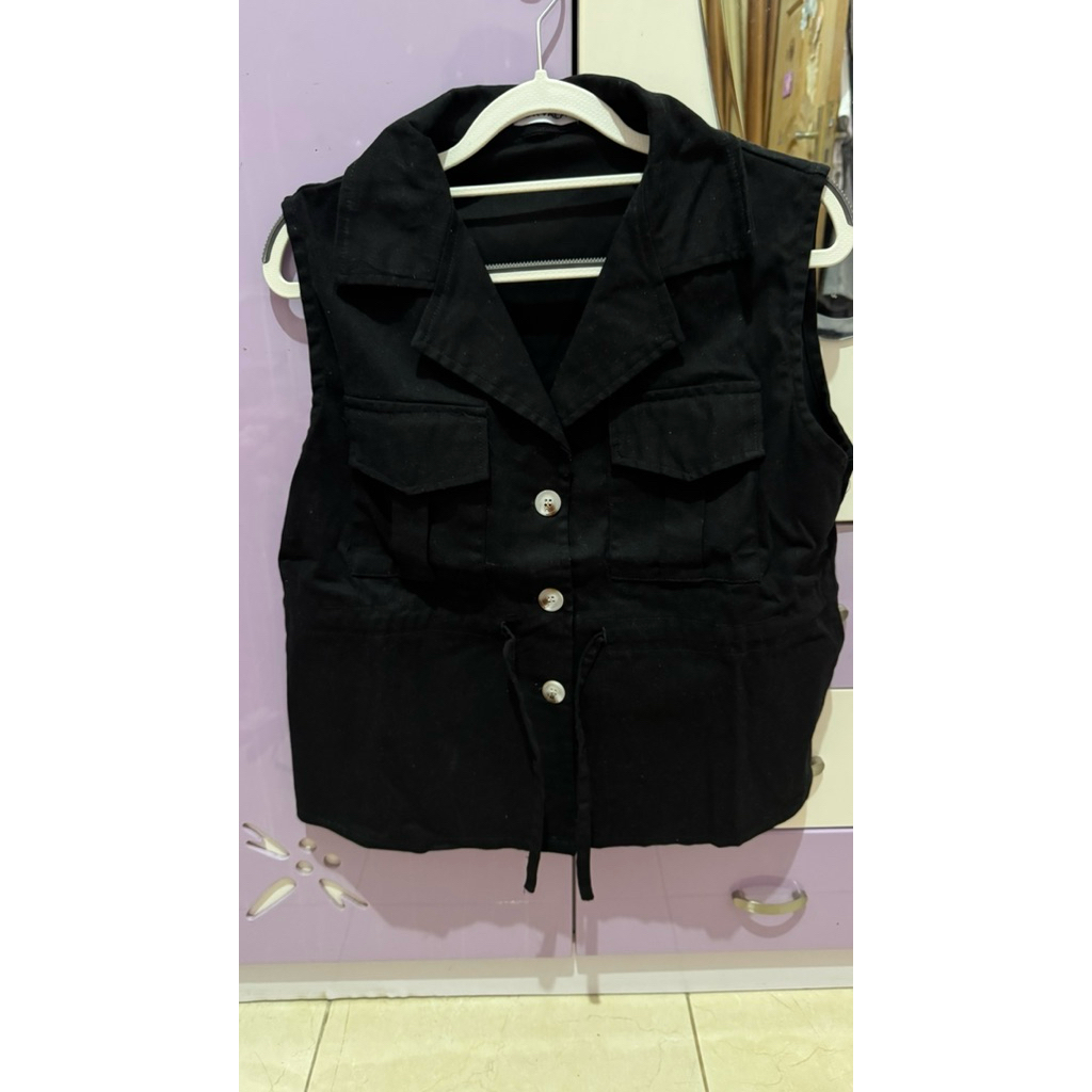 vest hitam brand orvala