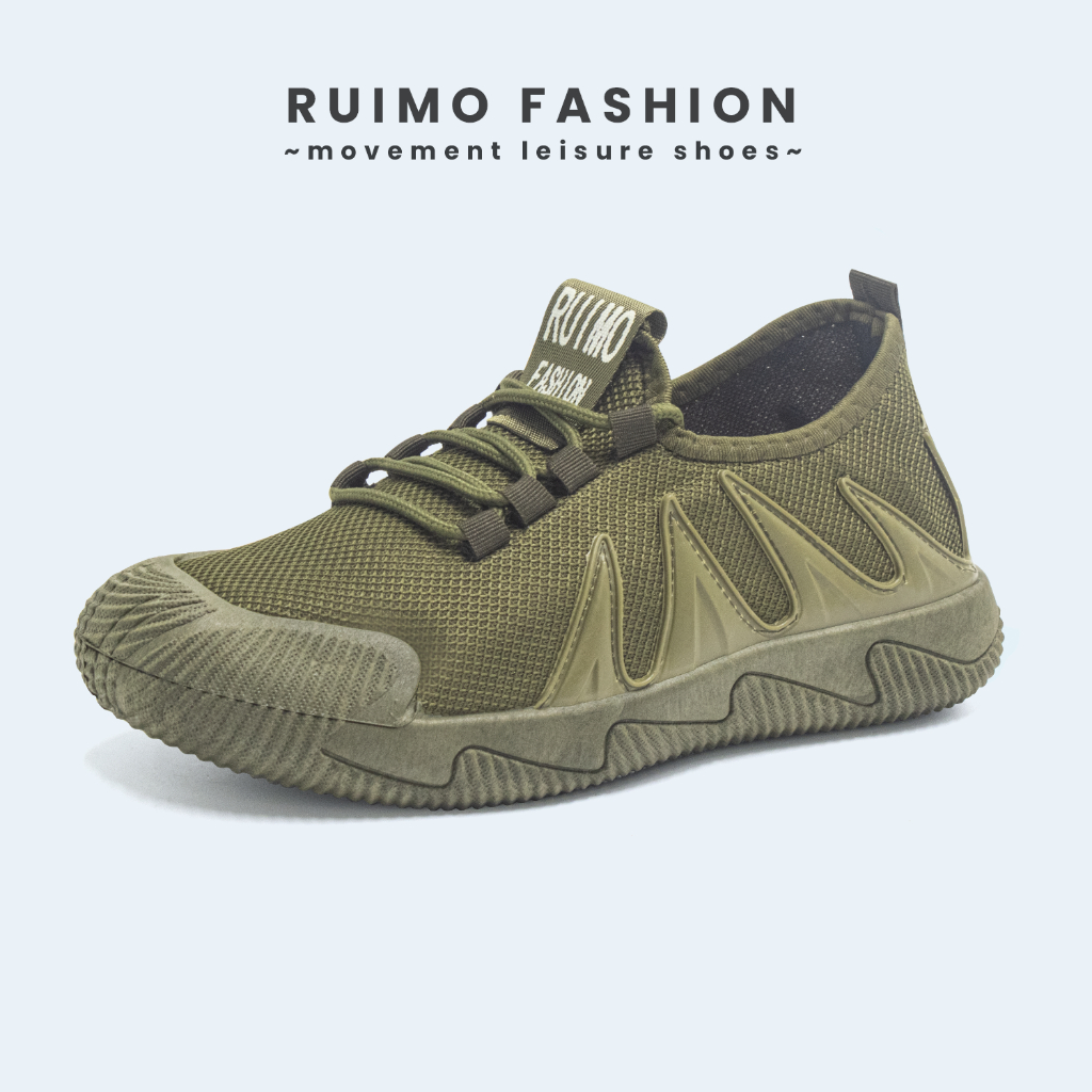 Sepatu Sneakers Pria  Lentur dan Comfortable - T90