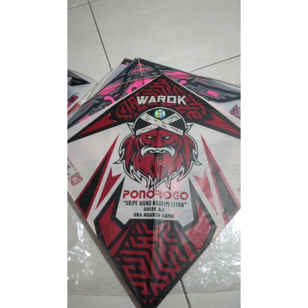 1 Pcs Layangan Sukhoi Tournament Warok Combat ORI Full Petung Tua (kertas ADIDAS)