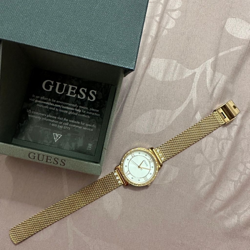 Jam Tangan Guess Preloved