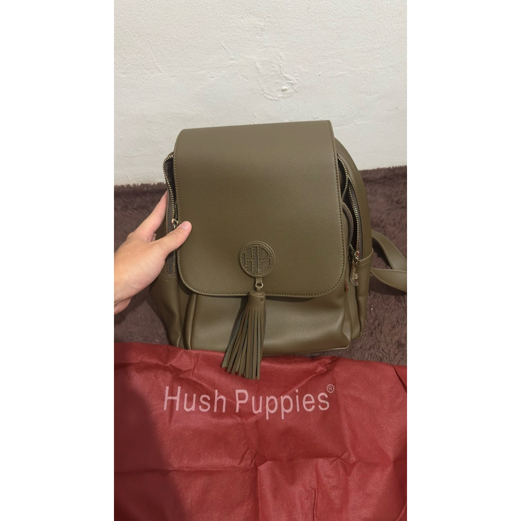 TAS GENDONG (BACKPACK) HUSH PUPPIES (ASLI) WANITA/PEREMPUAN