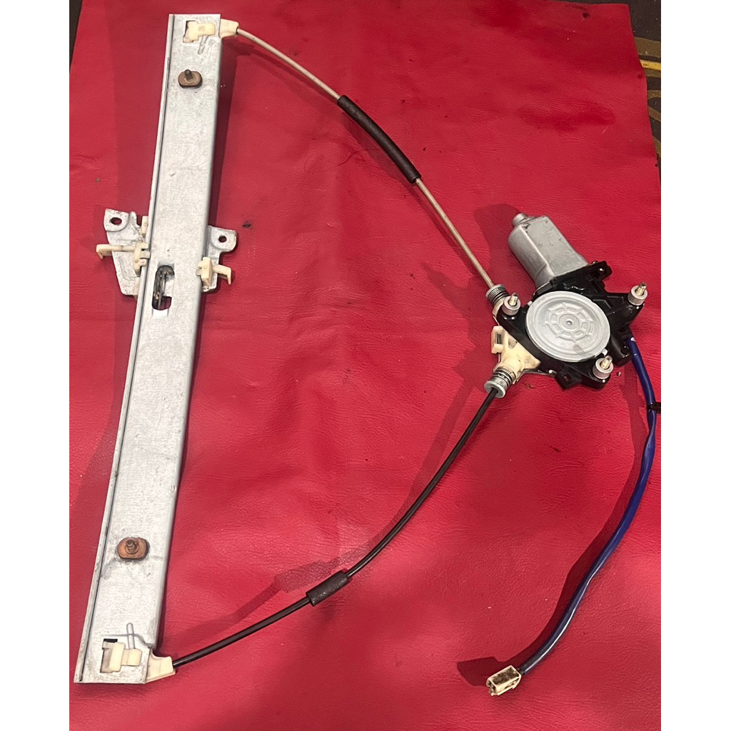 Satu set dinamo power window ford escape kiri depan