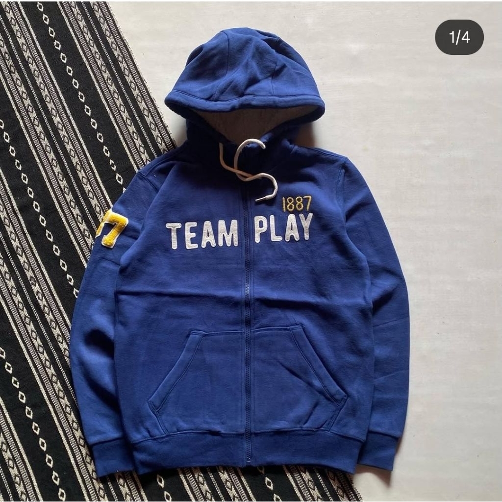 Preloved Bakulan Secondbrand ZipHoodie Polham