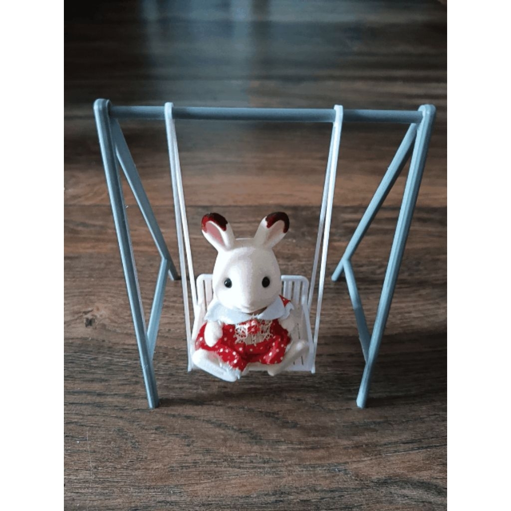 Furniture Sylvanian Family Kasur Ayunan Baby Crib Bed Swing Furnitur Kacamata