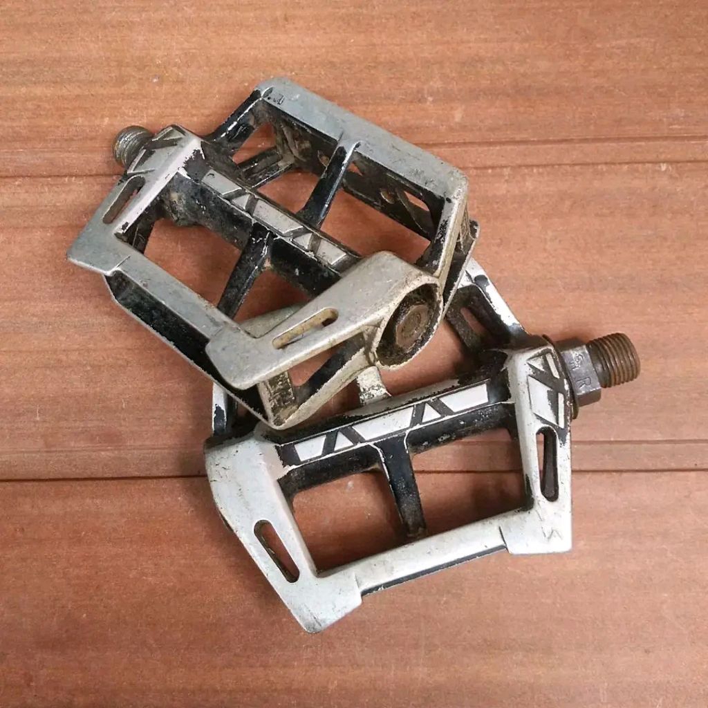 pedal sr sepeda Bridgestone