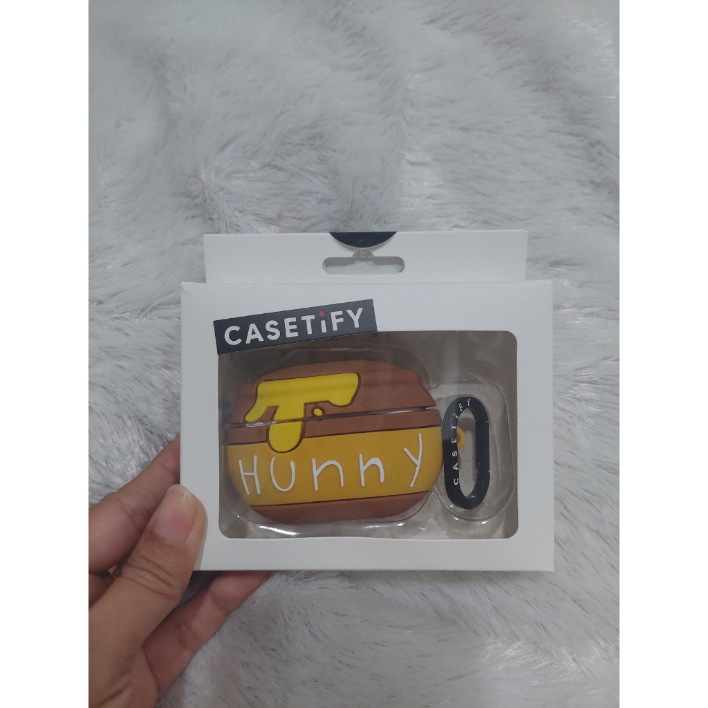 Casetify Case & TWS Winnie The Pooh Hunny, Marithe & polos Ungu Airpods Pro 2