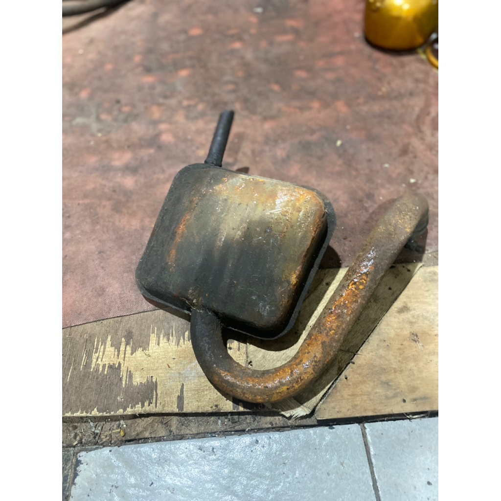 kenalpot vespa super/sprint