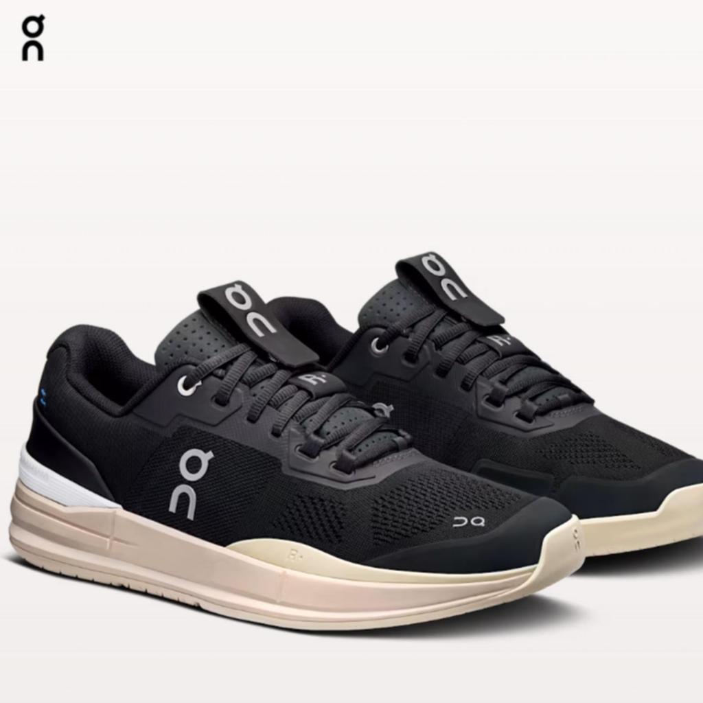 SEPATU TENIS ON THE ROGER PRO MENS BLACK SAND ROGER FEDERER RF