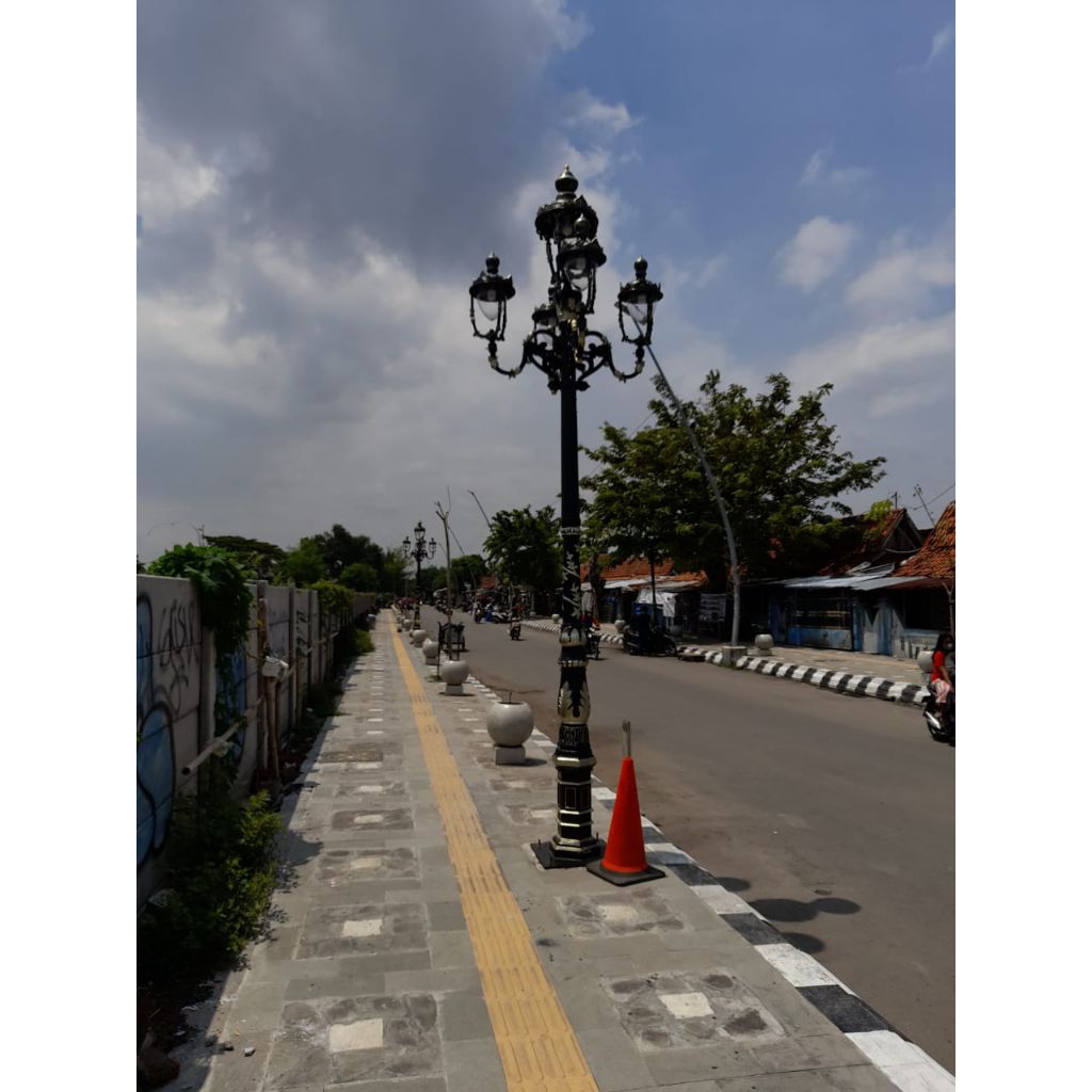 Tiang Lampu Taman, Tiang Lampu Taman Minimalis