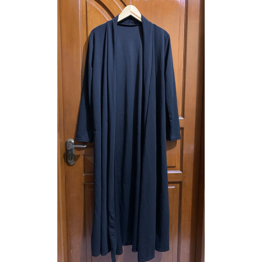 Cardigan Hitam Panjang Wanita