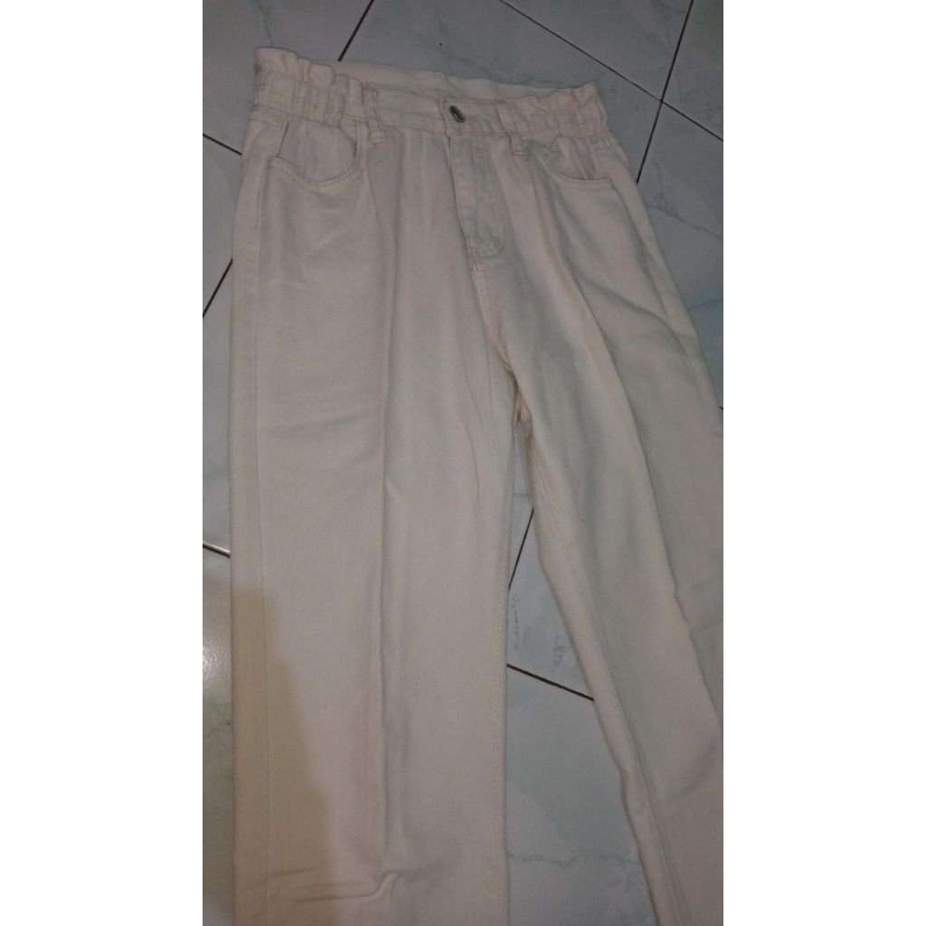 preloved celana jeans putih wanita