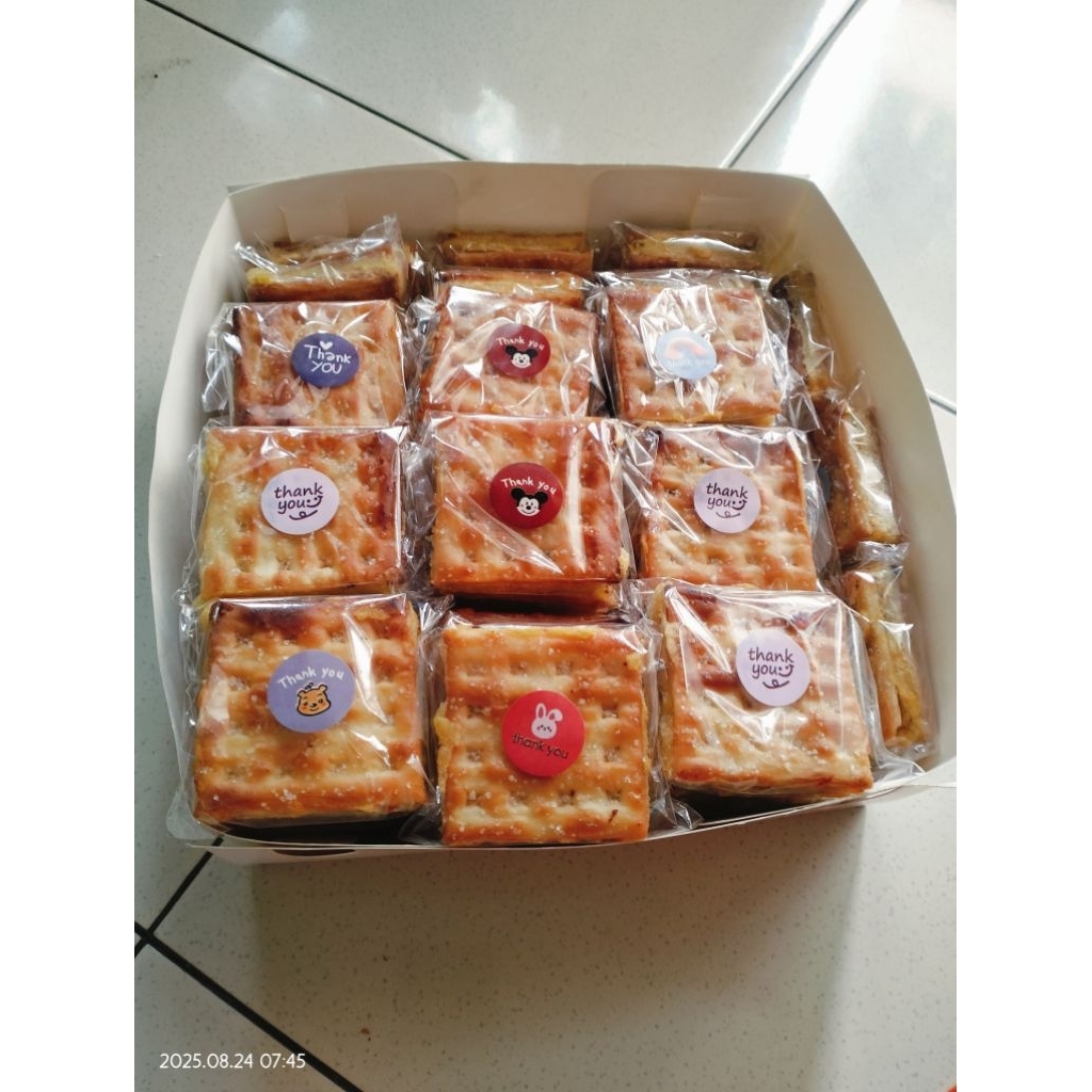 kue gabin tape isian mesis cokelat