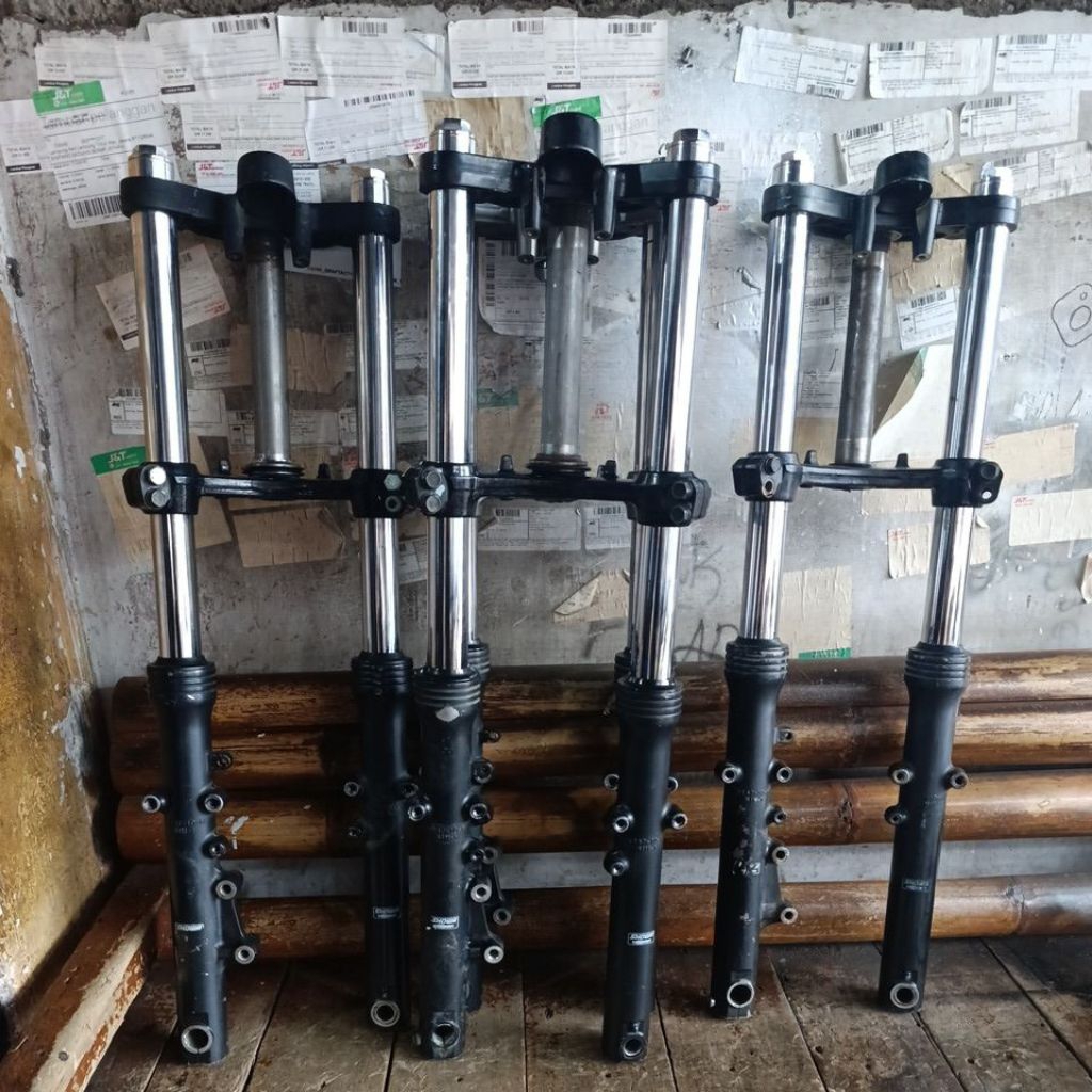 SHOCK/SKOK NINJA RR NEW/OLD ORIGINAL LEPASAN/PNP HONDA