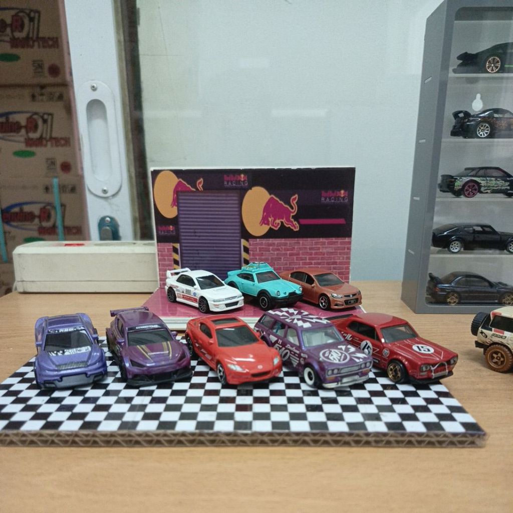 Hot wheels loose