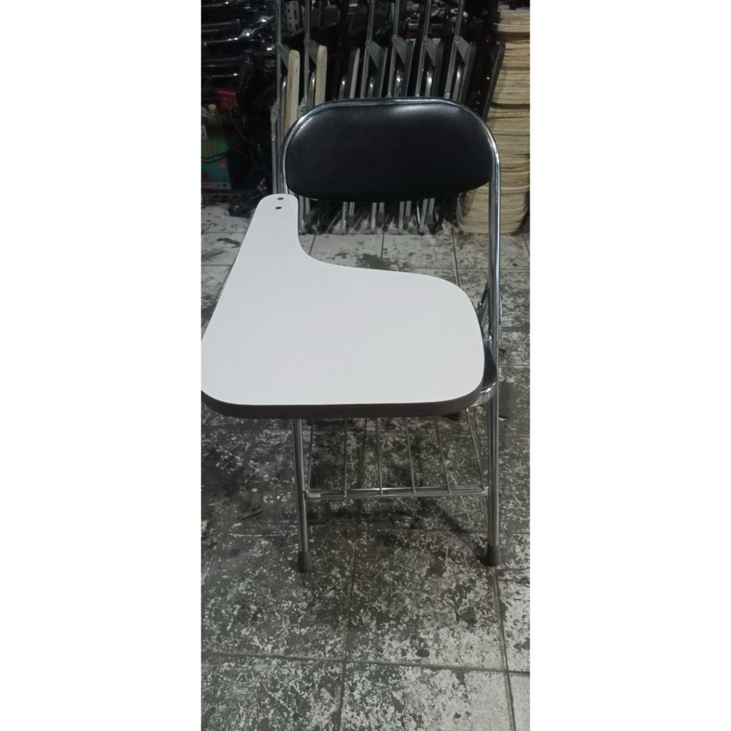 kursi kuliah futura 747