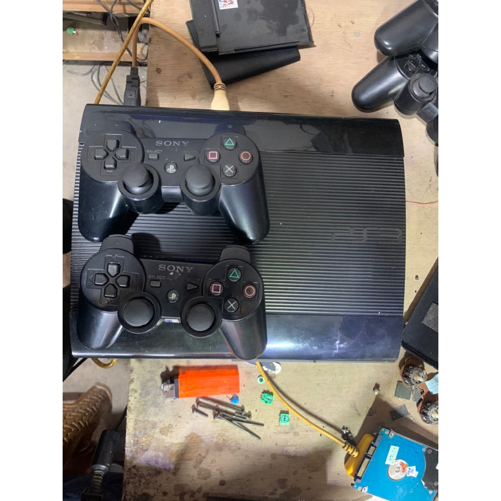 playstation 3 super slim Hen