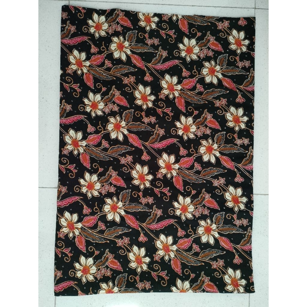 Kain Perca Katun Motif Batik Bunga Krem 115Cm X 290Cm