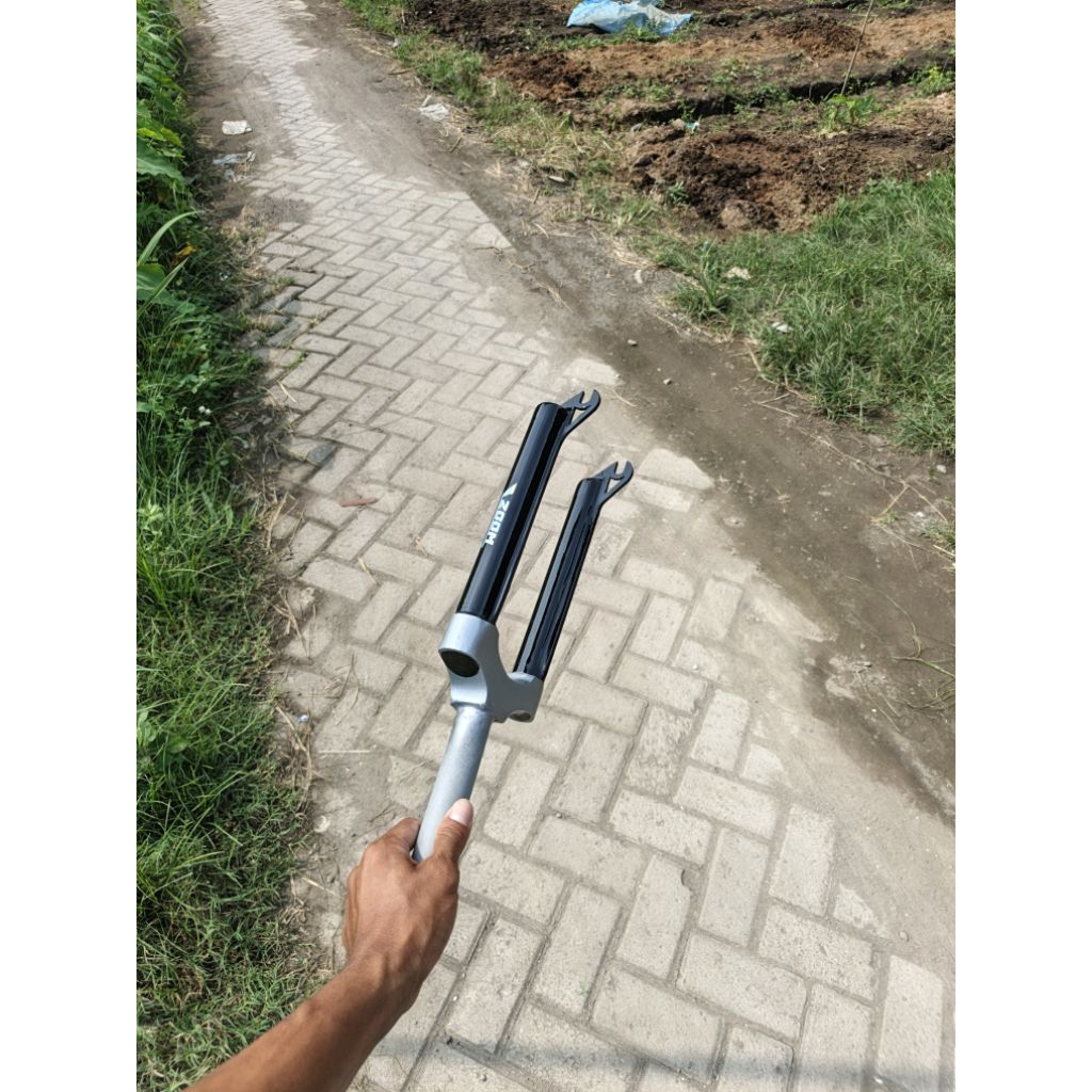 fork zoom custom steel,akun baru dari emmeril_bike