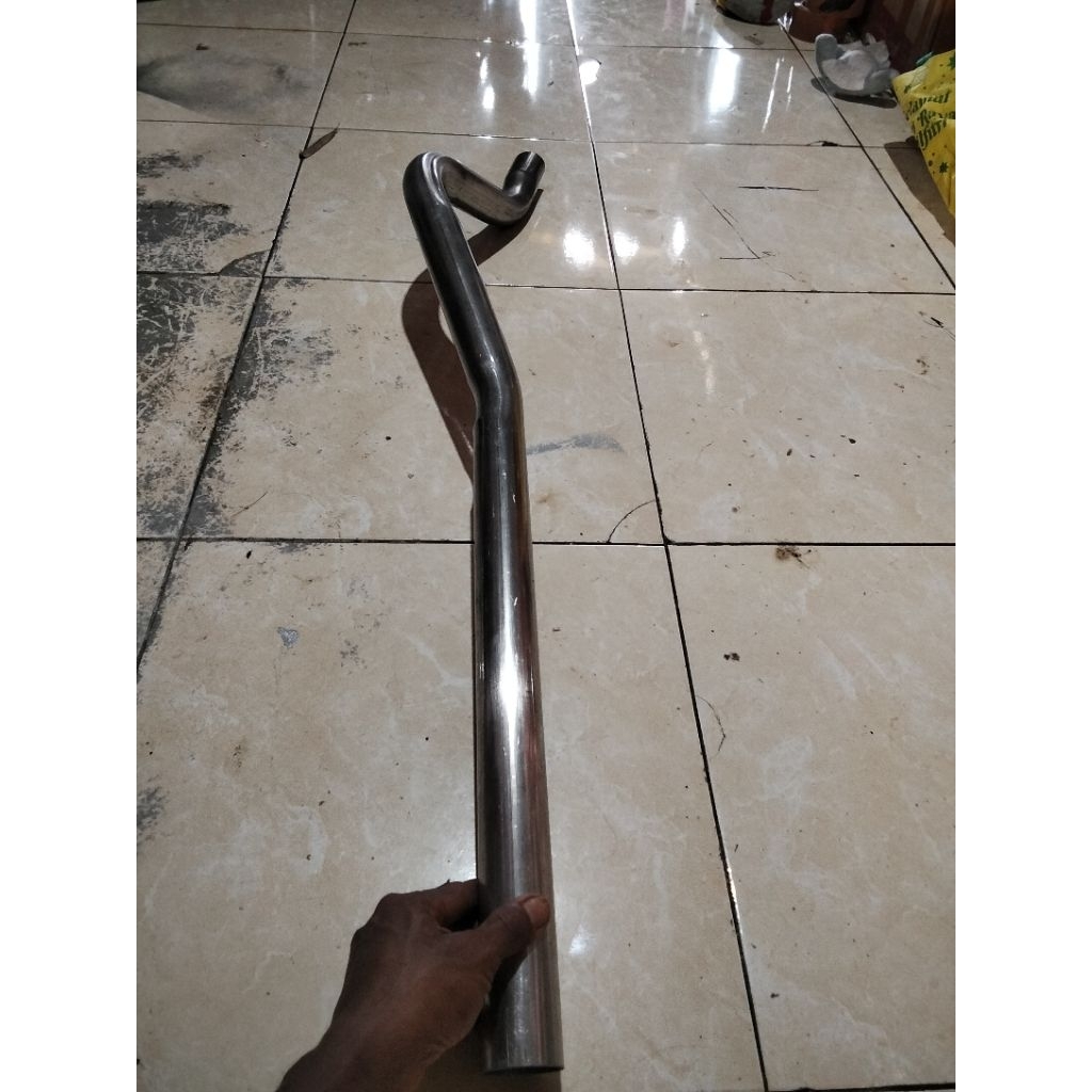 pipa knalpot bagian belakang mobil futura,colt ss