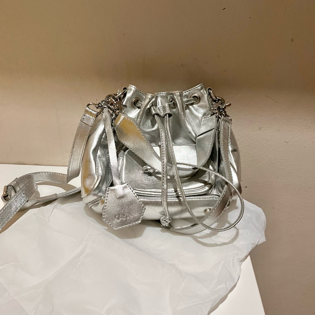 [Harga NETT] Preloved KAYNN - Mini Nui Sling Bag Silver