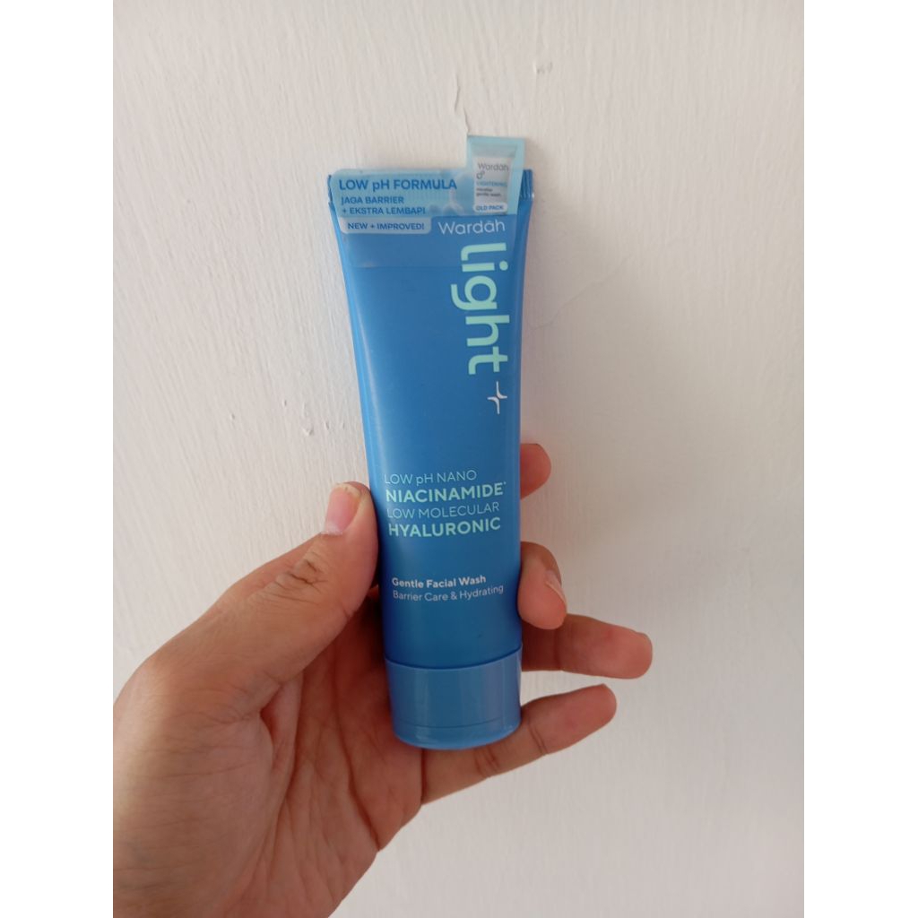 FACIAL WASH LIGHTENING GENTLE WASH WARDAH TERMURAH