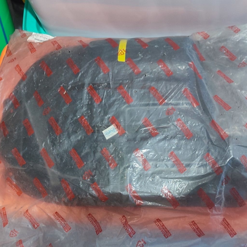 Liner fender inner fender slebor kanan belakang Taruna original