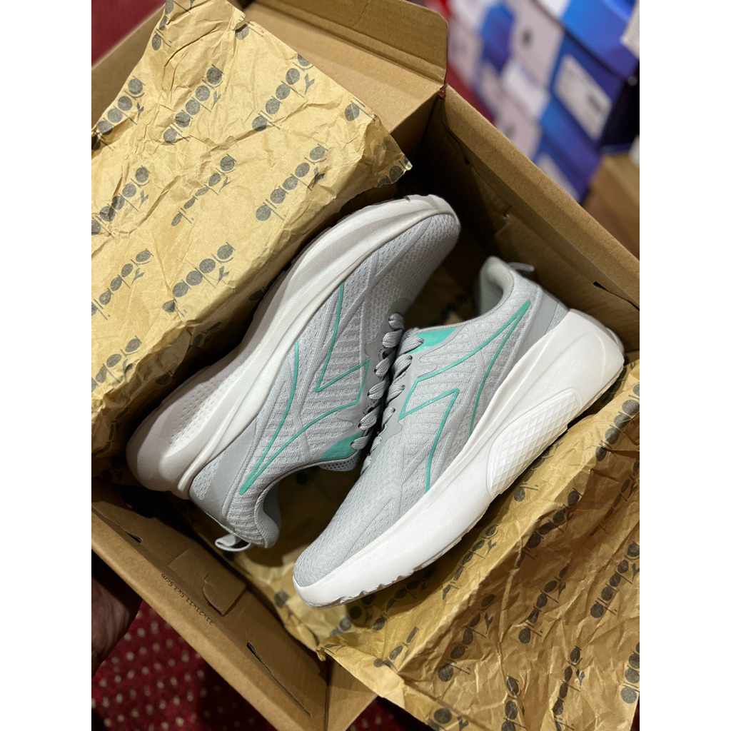 Diadora Matron Running Women Grey Original