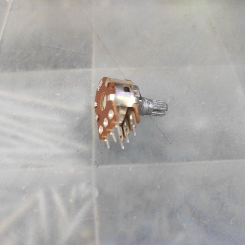 Potensio Stereo 50k pendek Potensiometer 50kilo Stereo