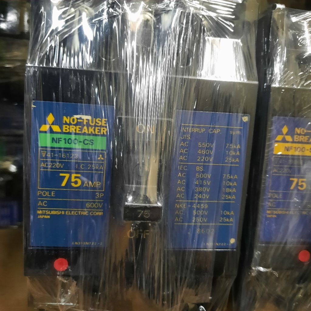 nfb Mitsubishi nf 100 ss  nf100 cs 75a 3p