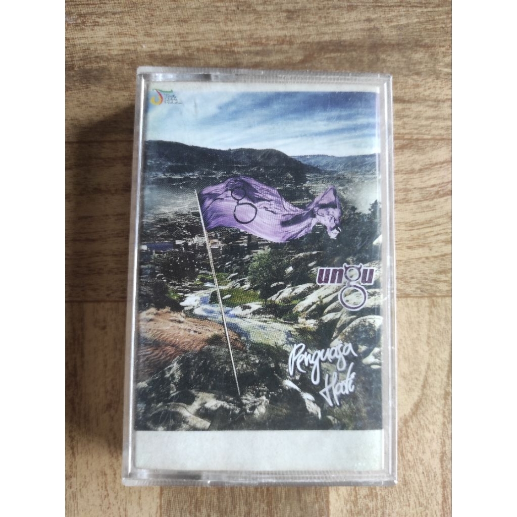kaset pita UNGU "penguasa hati"
