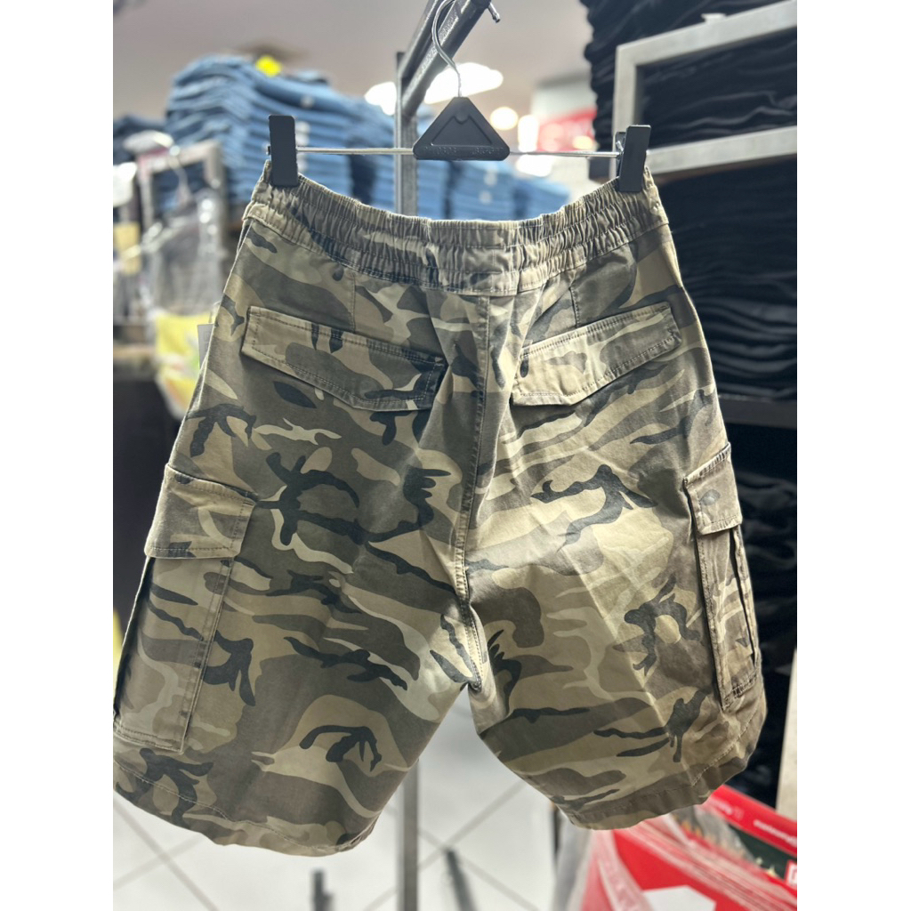 Celana cargo pendek EMBA