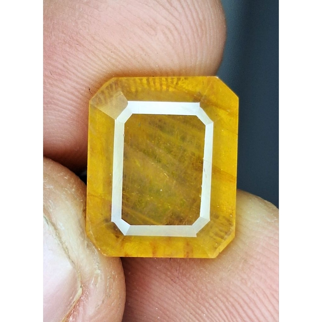 yellow safir